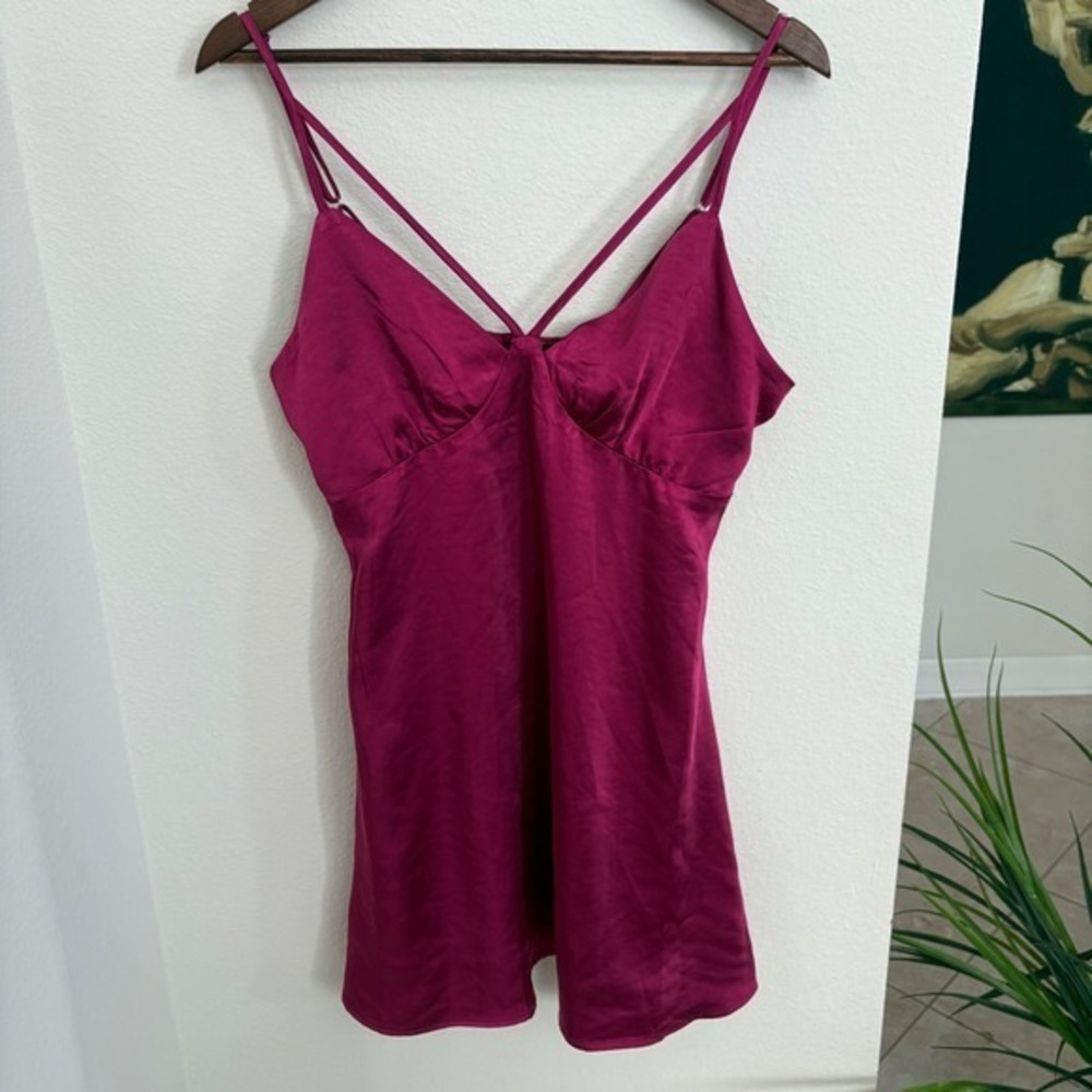 Wild Fable Women's Pink Satin Cami Top Spaghetti Straps V-Neck Size M